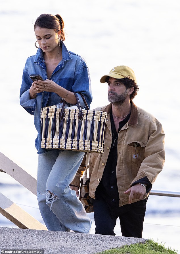 احتفل الزوجان بالذكرى السنوية الأولى للمواعدة مع رحلة إلى إيبيزا في يوليو