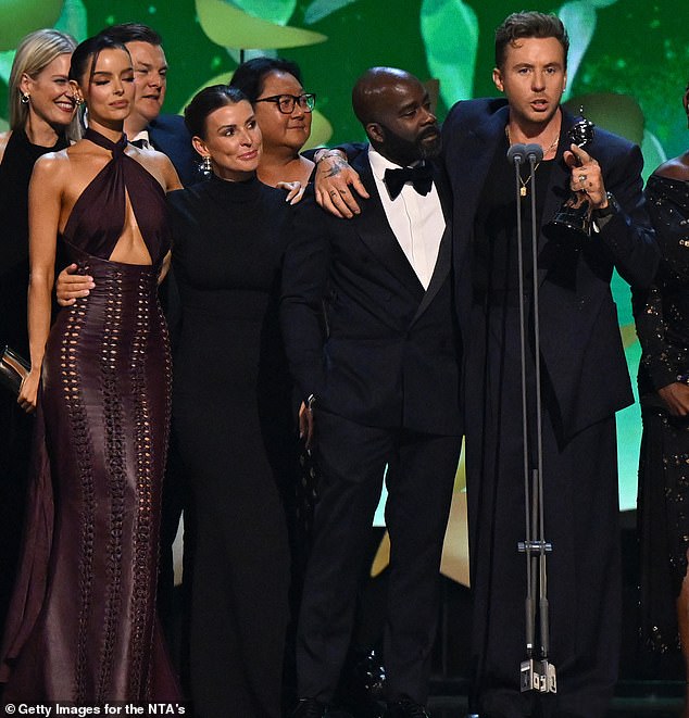 هذه الرحلة موقرة بشكل جيد ، بعد أيام قادمة من أن زوج جورجيا داني كان محرجًا ، وعالماً للغاية ، لم الشمل مع مورا في ليلة الأربعاء