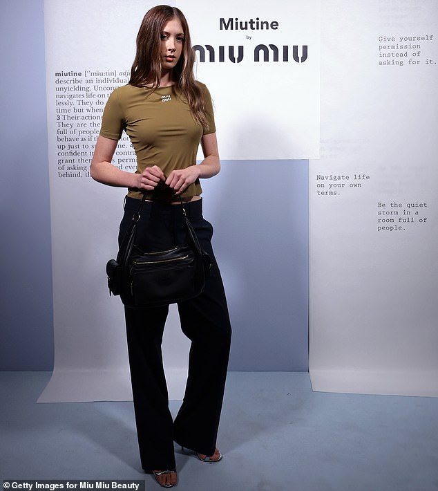 قبل أيام قليلة في 5 سبتمبر ، كان يوم الأحد أيضًا في قائمة الضيوف لـ The Miutine by Miu Miu Party الذي عقد في فندق Twenty Twin