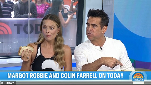 هذا ليس سيئا. هل هذا تايتو؟ هذا هو تايتو. هل هذا تايتو؟ إنه ، سأل كولين أحد الموظفين. 