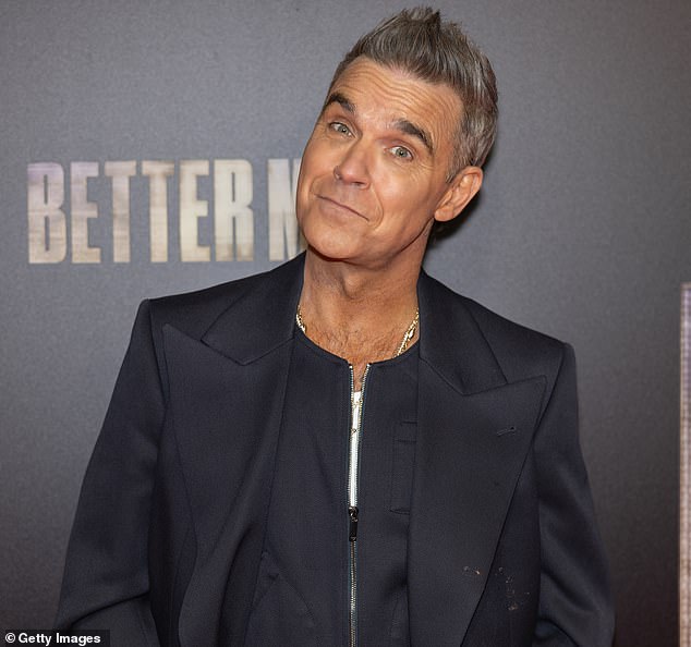 ويأتي ذلك بعد أن أخذ العضو السابق روبي ويليامز تأخير إصدار ألبومه البريطاني لتجنب الاشتباك مع تايلور سويفت (روبي شوهد في ديسمبر)