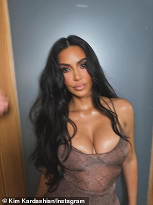 يأتي تحديثها على وسائل التواصل الاجتماعي بعد أيام قليلة من إصدار فيلم وثائقي 