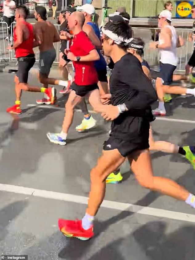 المغني ، 31 عامًا ، أعجب من المتفرجين وهو يركض على بعد أقل من ثلاث ساعات ، واكتسب أفضل ما في ذلك الشخص بعد عبور الخط بعد 2:59:13 ساعة