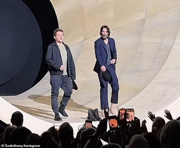 المراجعات لاول مرة في برودواي ريفز وليست رائعة