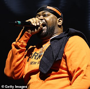 ساعد دينيس كولز ، المعروف أيضًا باسم Ghostface Killah ، وزملائه في Wu-Tang Clan في إعادة تعريف الهيب هوب في التسعينيات