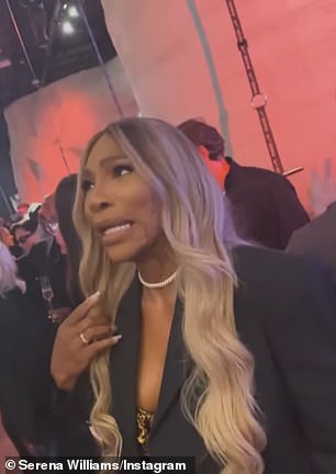 إنها تفتخر 39.6 متر من متابعي وسائل التواصل الاجتماعي