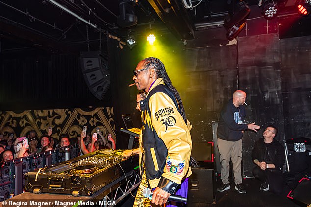 كان أداء سنوب دوج الأول منذ هبوط في ملبورن هذا الأسبوع قبل أدائه الرئيسي في نهائي AFL Grand يوم السبت