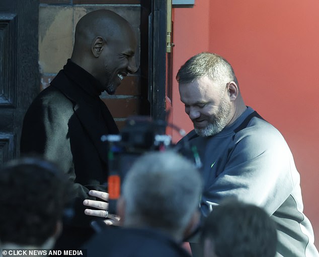 كان واين في موقعه في جنوب لندن حيث قام بتصوير فيلم جديد لشركة أزياء Palace Skateboards