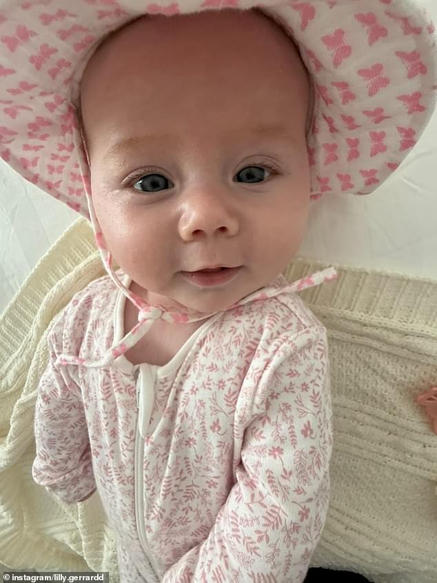 كشفت ليلي ، وهي الطفل الأكبر لاعب كرة القدم السابق في إنجلترا ستيفن ، أنها رحبت بطفلة طفلة تدعى ليلى جراي في يوليو