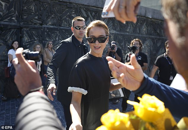 أذهلت نجمة المشاعر الصعبة وهي تروج للفيلم ، حيث تلعب دورًا رائدًا إلى جانب روبرت باتينسون