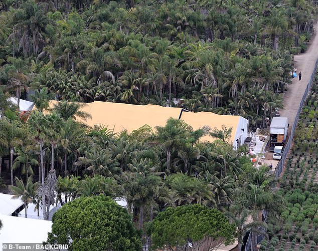 تشمل قائمة الضيوف المرصعة بالنجوم صديقها الجيد تايلور سويفت