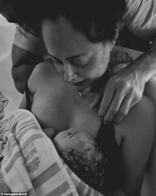 انتقل نجم البكالوريوس الأسترالي السابق ، الذي كان في المركز الثاني في موسم المواعدة الثالث ، إلى Instagram الأسبوع الماضي لمشاركة الأخبار المثيرة