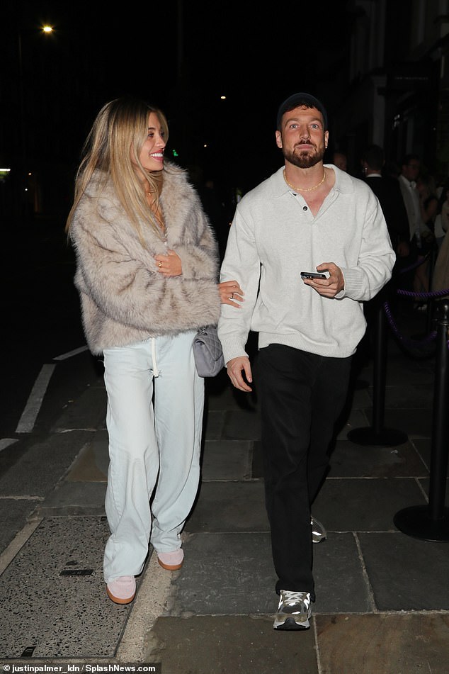 ظهروا في معنويات جيدة في الليل