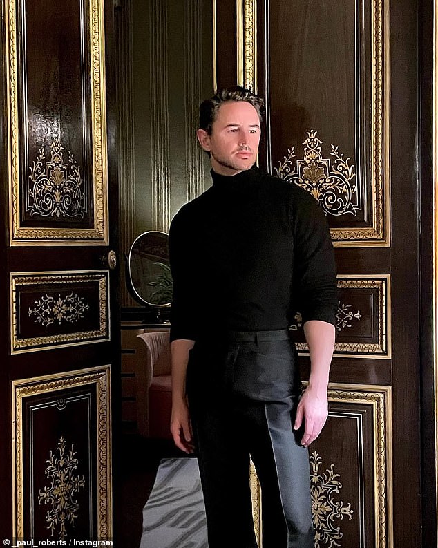 مشاركة منشور مع أتباع Instagram يوم الأحد ، كتب: 