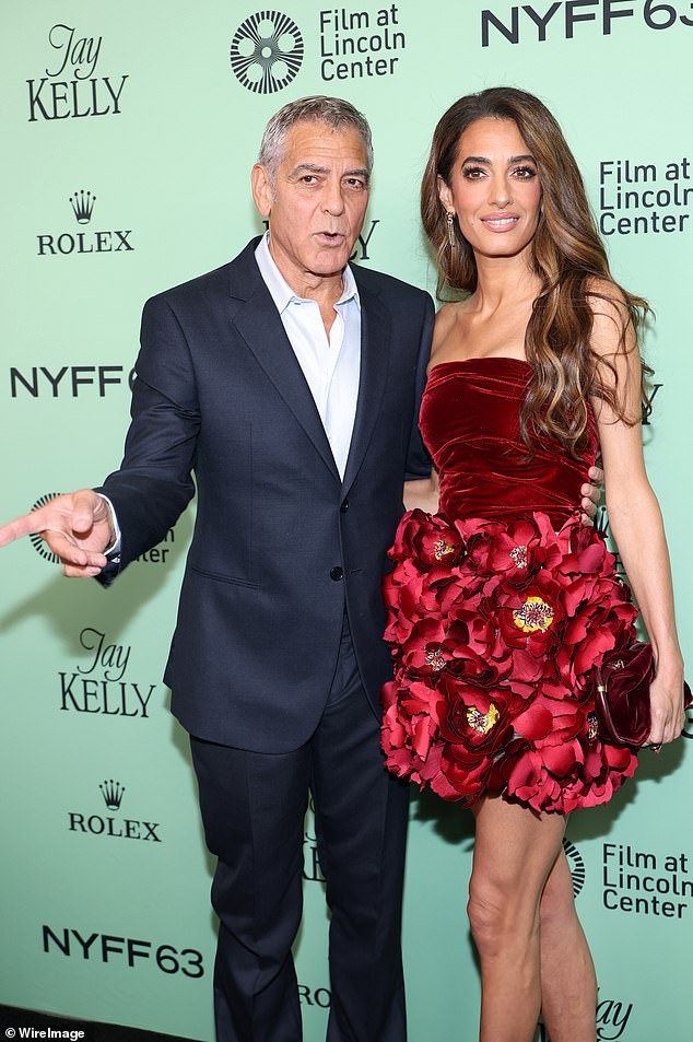 سيتم إصدار أحدث فيلم لـ Clooney في مسارح مختارة في 14 نوفمبر قبل أن يكون متاحًا للبث على Netflix في 5 ديسمبر