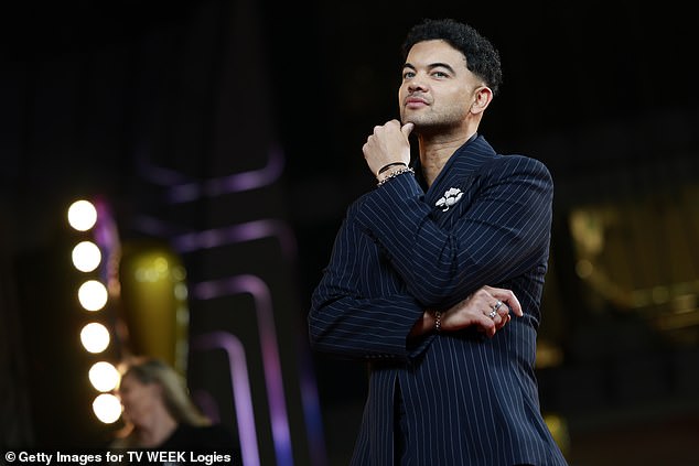 'شيء ما كسر فيي. قال: 