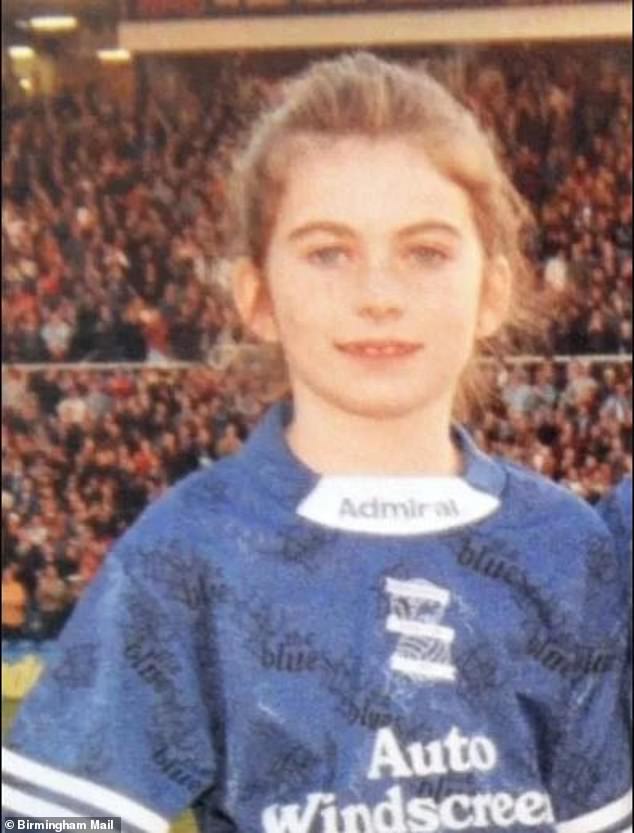 تفضل المفضل الجديد ، 38 ، إلى قاعة الاحتفالات ليلة السبت مع شريكها كارلوس حيث رقصوا على جيف