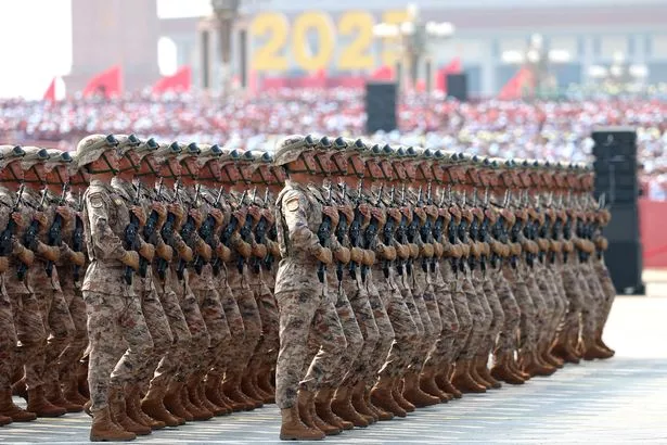 شاهد 50،000 متفرج الصين في الذكرى الثمانين للفوز على اليابان ونهاية الحرب العالمية الثانية