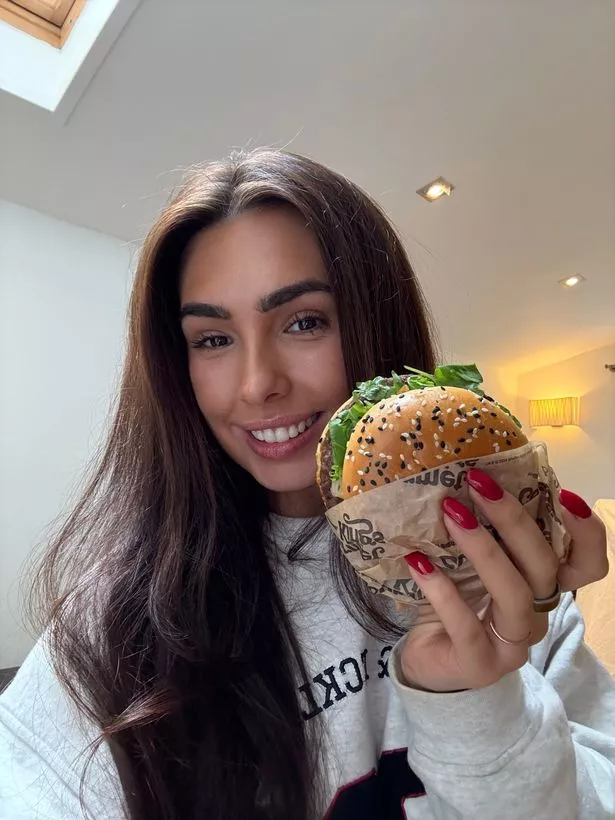 نيامه وبرجر