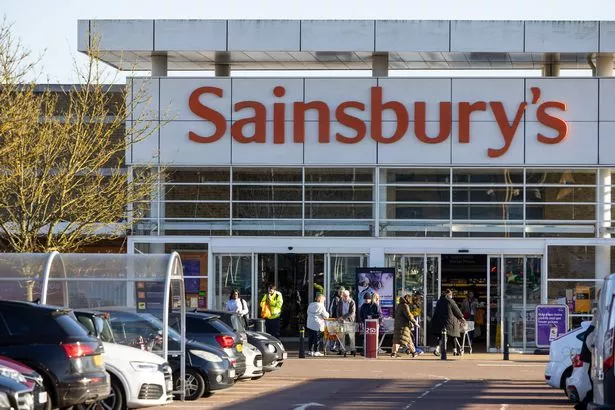 يصر Sainsbury على سجلات التعرف على الوجه على الفور إذا لم يتعرف البرامج على المتسوقين المشتبه بهم