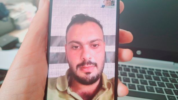 الناشط الفلسطيني الشجاع ممن آل ناتور.