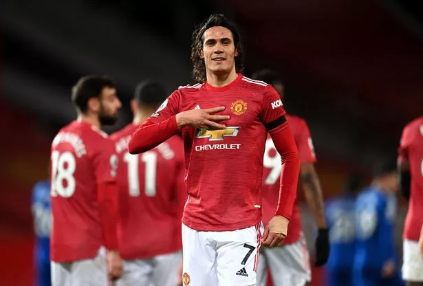 إدينسون كافاني لفتات أثناء اللعب مع مانشستر يونايتد