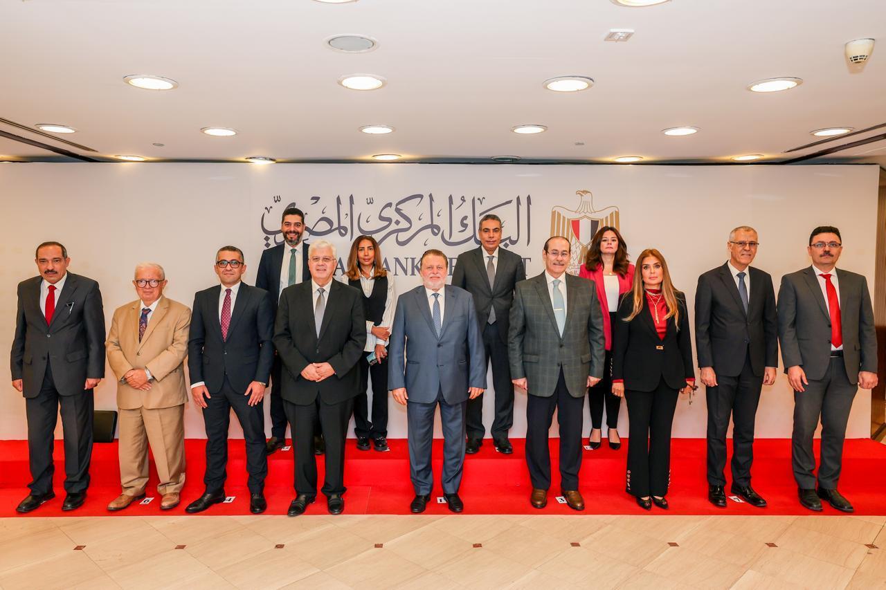 البنك المركزي العراقي ، مبادرة منحة إطلاق وزارة التعليم العالي للطلاب المتأثرين الذين تأثروا بتعليق الوكالة الأمريكية للتنمية الدولية