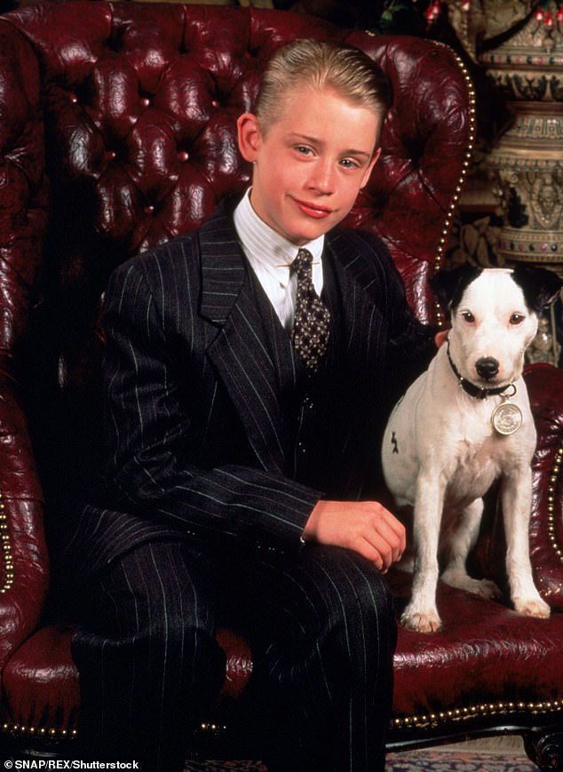 تضمنت أدواره المبكرة الأخرى الأداء المباشر الذي تم تصويره لـ The Nutcracker و The Comedy Movie Richie Rich (soa) ، وبالطبع المنزل وحده 2: Lost in New York