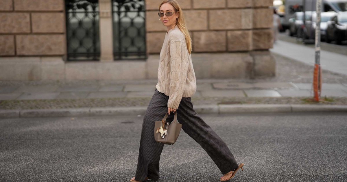 البلوزات ذات المظهر المصمم