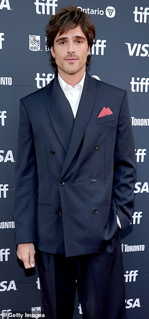 أثار جاكوب وأوليفيا شائعات عن لم الشمل الشهر الماضي