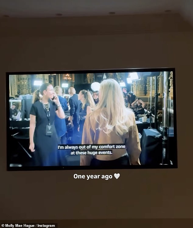 شاركت مولي ماي أيضًا مقطعًا قديمًا منذ عام مضى، تظهر فيه نفسها وهي تعبر عن شكوكها بشأن السير على المنصة