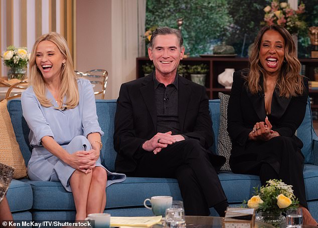 أكملت شركة Karen and The Hello Sunshine المؤسس المشارك للتو جولة صحفية Whirlwind للموسم الرابع من سلسلة Apple TV+ الناجحة (في الصورة في 17 سبتمبر))