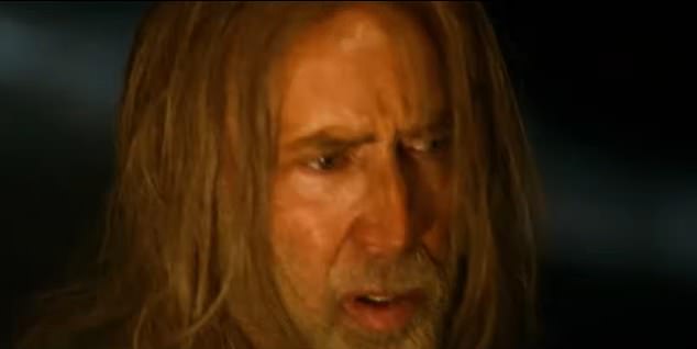 ثم يكشف بشكل مشؤوم أن ابنه - المعروف ببساطة باسم الصبي - يحمل قوة لا أستطيع فهمها. قوة لا يمكنني احتوائها