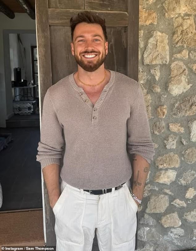 تم تشخيص إصابة نجم Made In Chelsea بهذه الحالة في عام 2023، عشية عيد ميلاده الثلاثين، ومنذ ذلك الحين شارك الارتياح الذي شعر به بعد معاناته من أجل التركيز في المدرسة