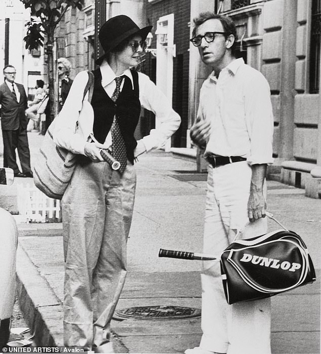 أصبحت Keston اسمًا مألوفًا بفضل أدوارها البطولية في الأفلام الناجحة مثل Annie Hall