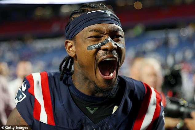 يعد Diggs حاليًا المتلقي الرائد لفريق New England Patriots التابع لاتحاد كرة القدم الأميركي