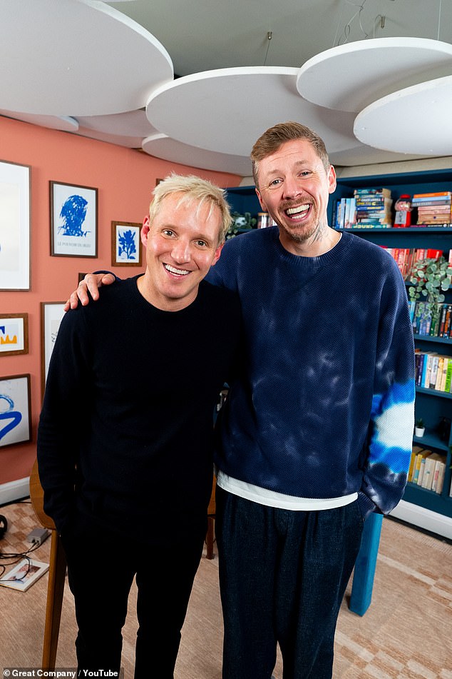 أثناء ظهوره في برنامج البث الصوتي لشركة Jamie Laing's Great Company، اعترف جرين بأنه وماكينتوش شعرا
