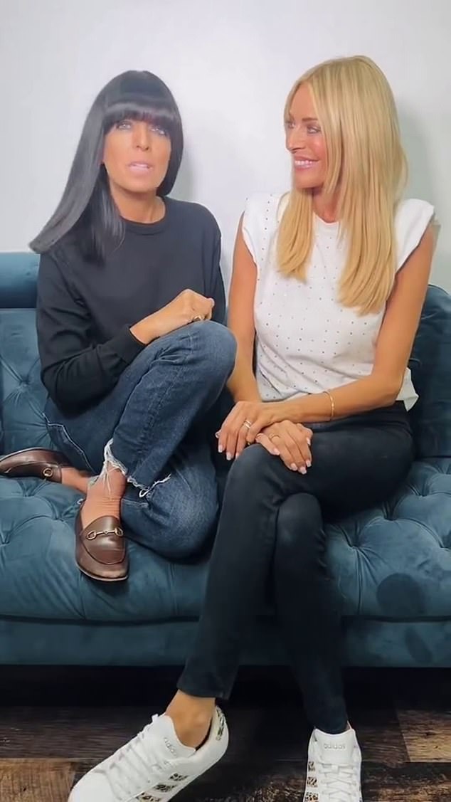 وشوهدت كلوديا وتيس جالستين جنبًا إلى جنب في المقطع الذي أكد رحيلهما، حيث شكرتا طاقم العرض ومشاهديه باعتبارهما في المنزل.