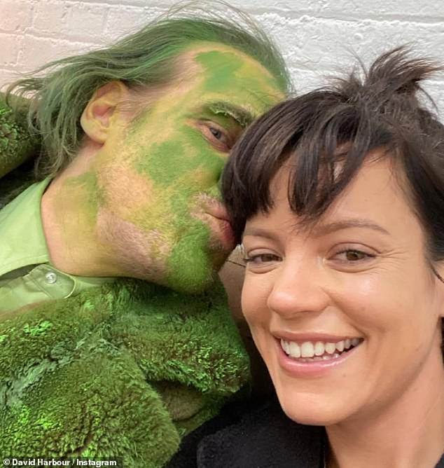 الألبوم الجديد المتوقع لـ Lily Allen هو قصيدة لزواجها من David Harbour مع 14 أغنية توضح بالتفصيل بصدق شديد انهيار علاقتهما (في الصورة في عام 2020)