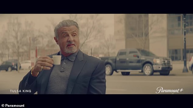 وقد اجتذبت عروضه المشاهير، حيث لعب سيلفستر ستالون دور البطولة في فيلم Tulsa King للمخرج شيريدان.