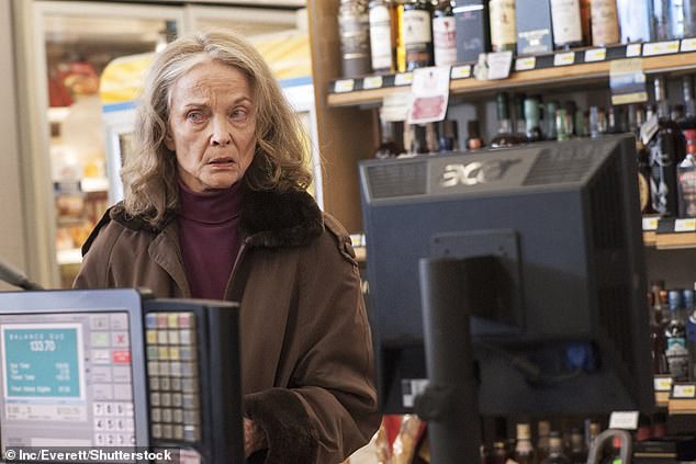 لقد صورت سارة بالمر، وأحيت الدور في إعادة التشغيل عام 2017