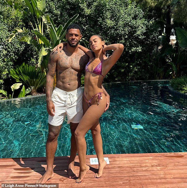 انضمت نجمة ليتل ميكس السابقة، البالغة من العمر 34 عامًا، إلى روزي وكريس رامزي في برنامجهما الإذاعي