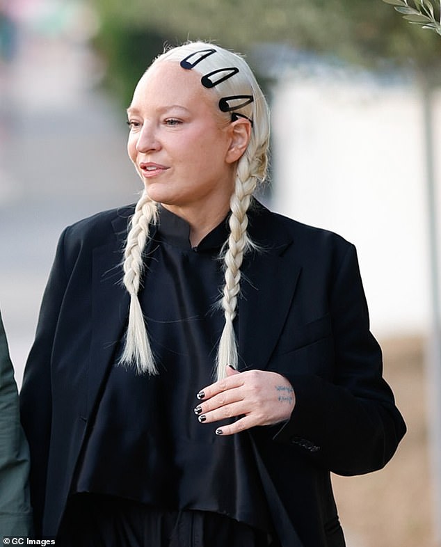 تم تصوير المغني وكاتب الأغاني المرشح لجائزة جرامي، 49 عامًا، في لوس أنجلوس في شهر يوليو الماضي