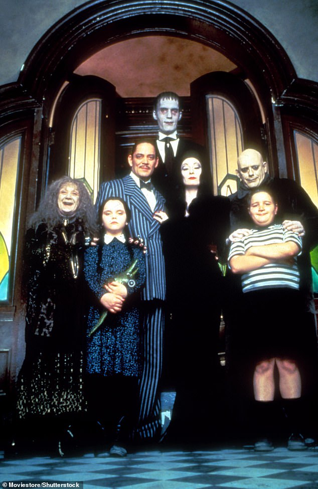 أشهر أفلامه هو فيلم The Addams Family (في الصورة) عام 1991، والذي لعب فيه دور الخادم الشخصي طويل القامة Lurch الذي يشبه الجثة.
