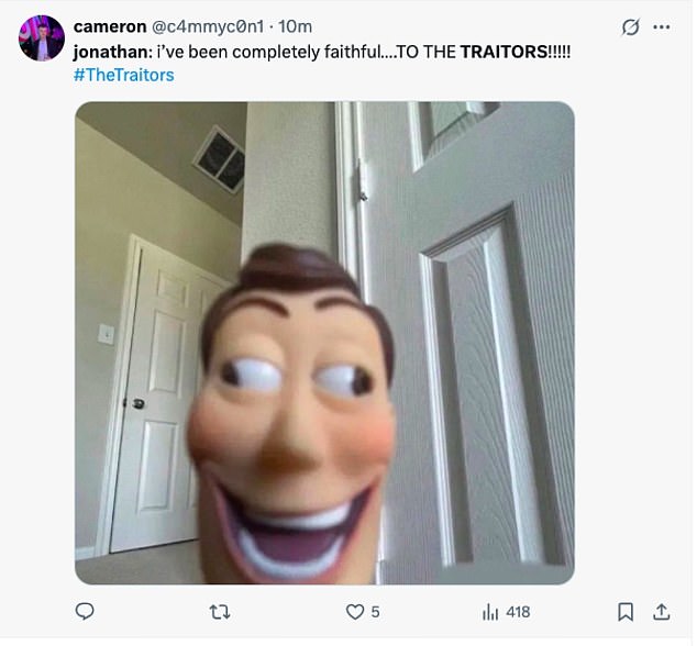 كان معجبو العرض يحبون دراما الحلقة حيث توجهوا إلى X للرد على خطاب مغادرة جوناثان الشهير