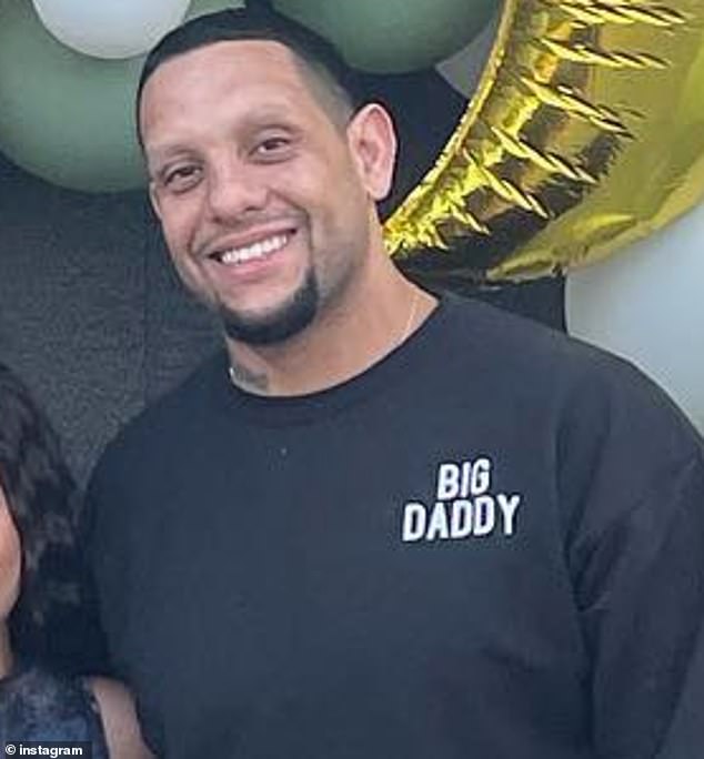 كما أوضحت طبيعة علاقتها الأخيرة مع أحد الأشخاص براندون هانسون، بعد أن أحاطت بها شائعات تتهمها بمواعدتها وهو متزوج.