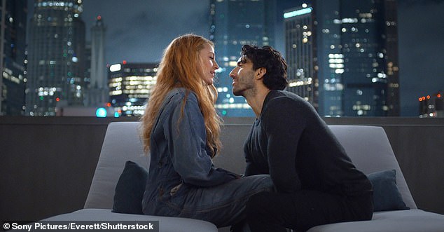 حقق الفيلم 148 مليون دولار في شباك التذاكر المحلي، و350 مليون دولار على مستوى العالم - ولكن مهما كانت النوايا الحسنة التي اكتسبها الفيلم فقد طغت عليها الادعاءات التي قدمها نجومه.