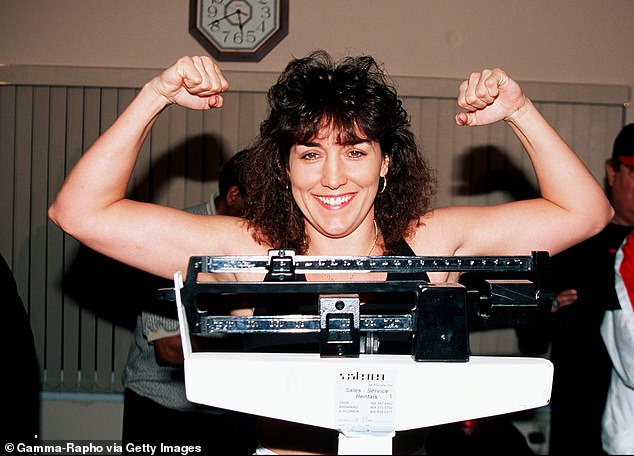 ومن المقرر أن يصل الفيلم - الذي أخرجه ديفيد ميشود - إلى دور العرض في وقت لاحق من الشهر المقبل في 7 نوفمبر؛ مارتن كما رأينا أعلاه في عام 1997