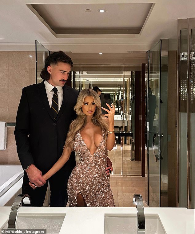 وقال إيفان: