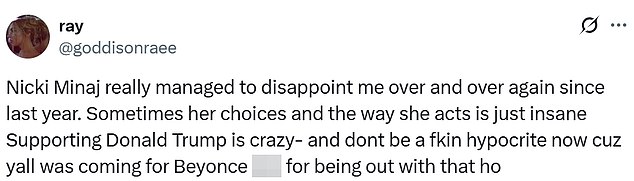كان رد فعل المشجعين الليبراليين صادمًا، بما في ذلك أحدهم الذي قال غاضبًا: